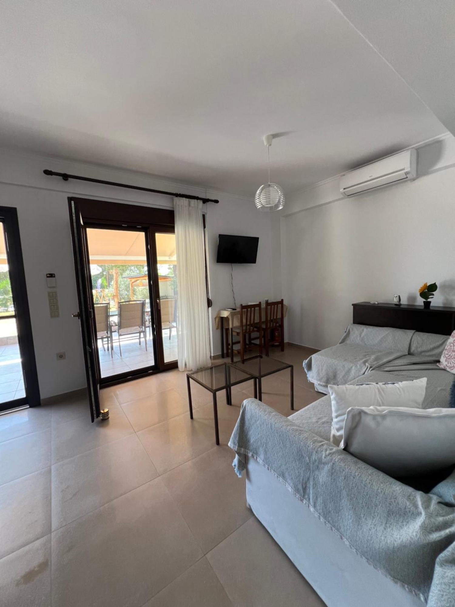 Epavli Xenia Pefkochori-Paliouri 50M Apartamento Exterior foto